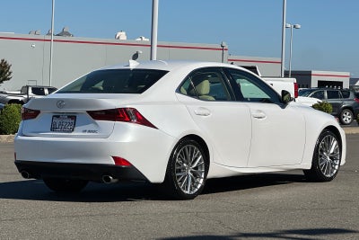 2016 Lexus IS 200t 