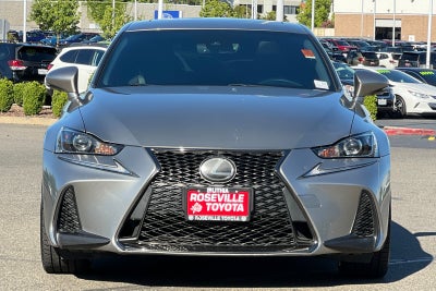 2017 Lexus IS 
