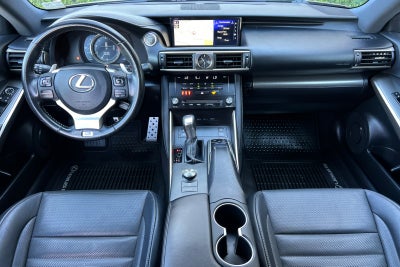 2017 Lexus IS 