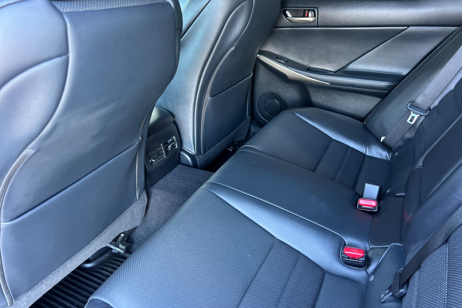 2017 Lexus IS 