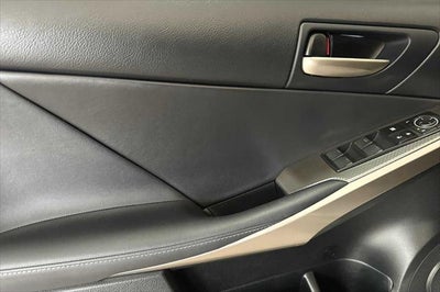 2017 Lexus IS 