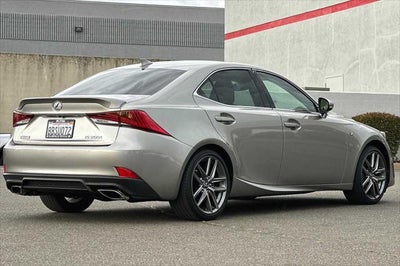 2017 Lexus IS 