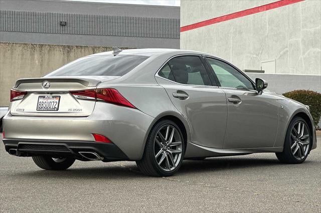 2017 Lexus IS 