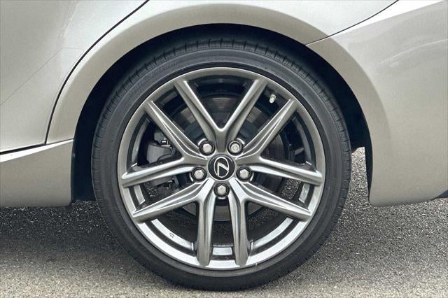 2017 Lexus IS 