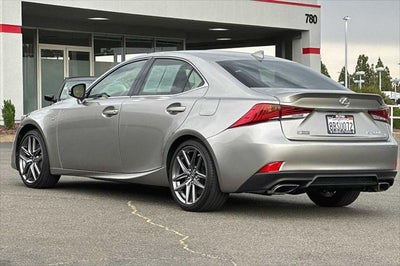 2017 Lexus IS 