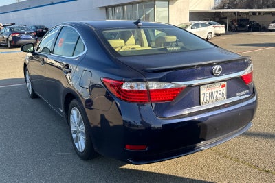 2014 Lexus ES 300h Hybrid