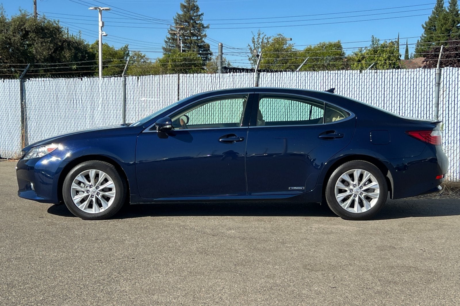 2014 Lexus ES 300h Hybrid