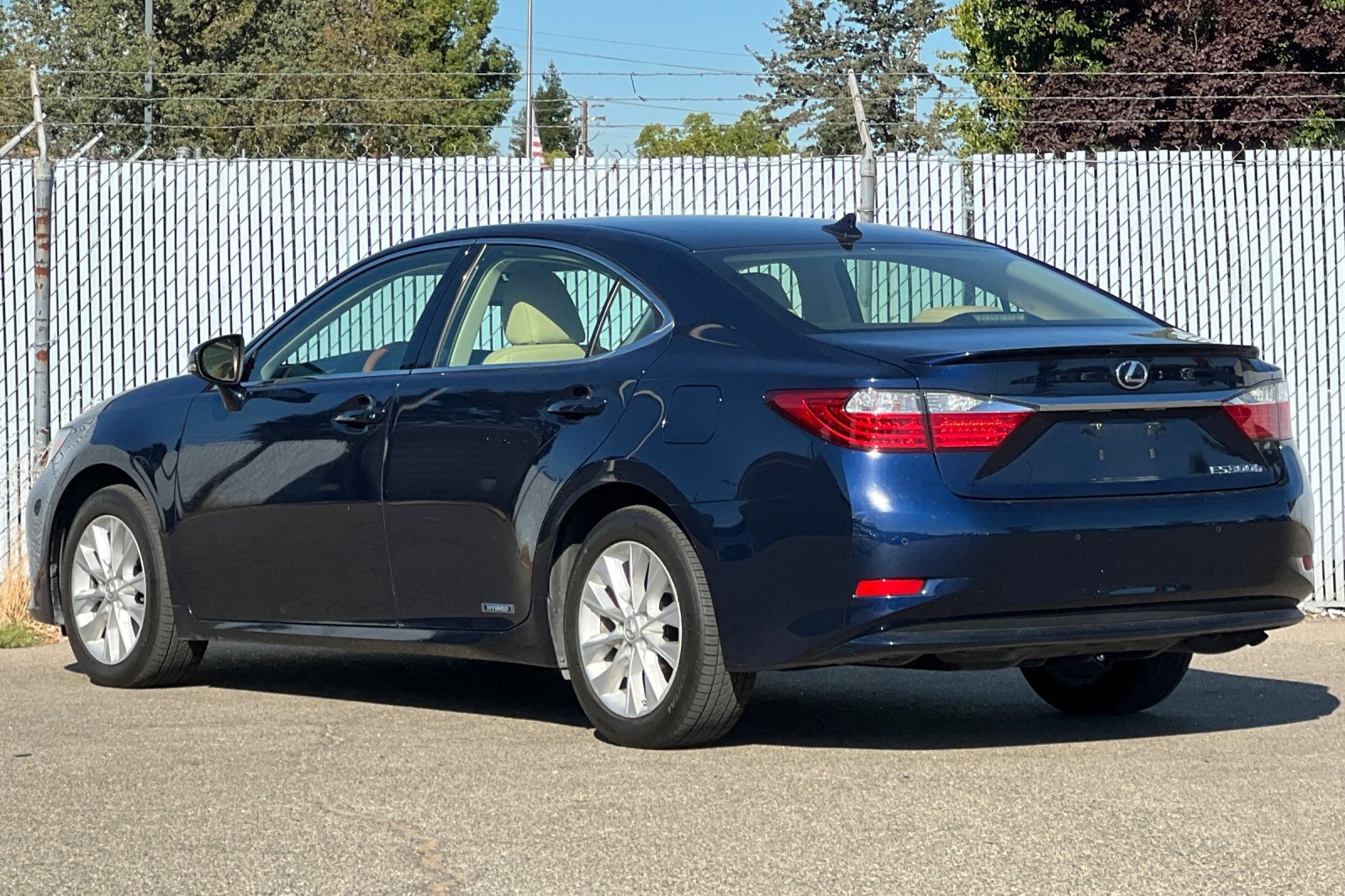 2014 Lexus ES 300h Hybrid