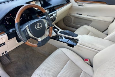 2014 Lexus ES 300h Hybrid