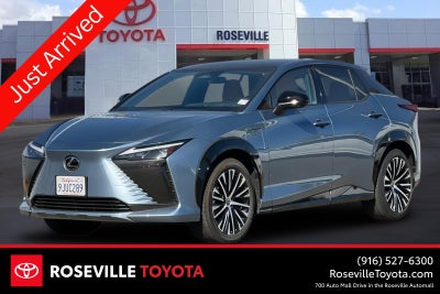 2023 Lexus RZ 450e Luxury