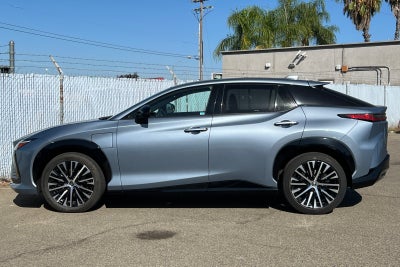 2023 Lexus RZ 450e Luxury