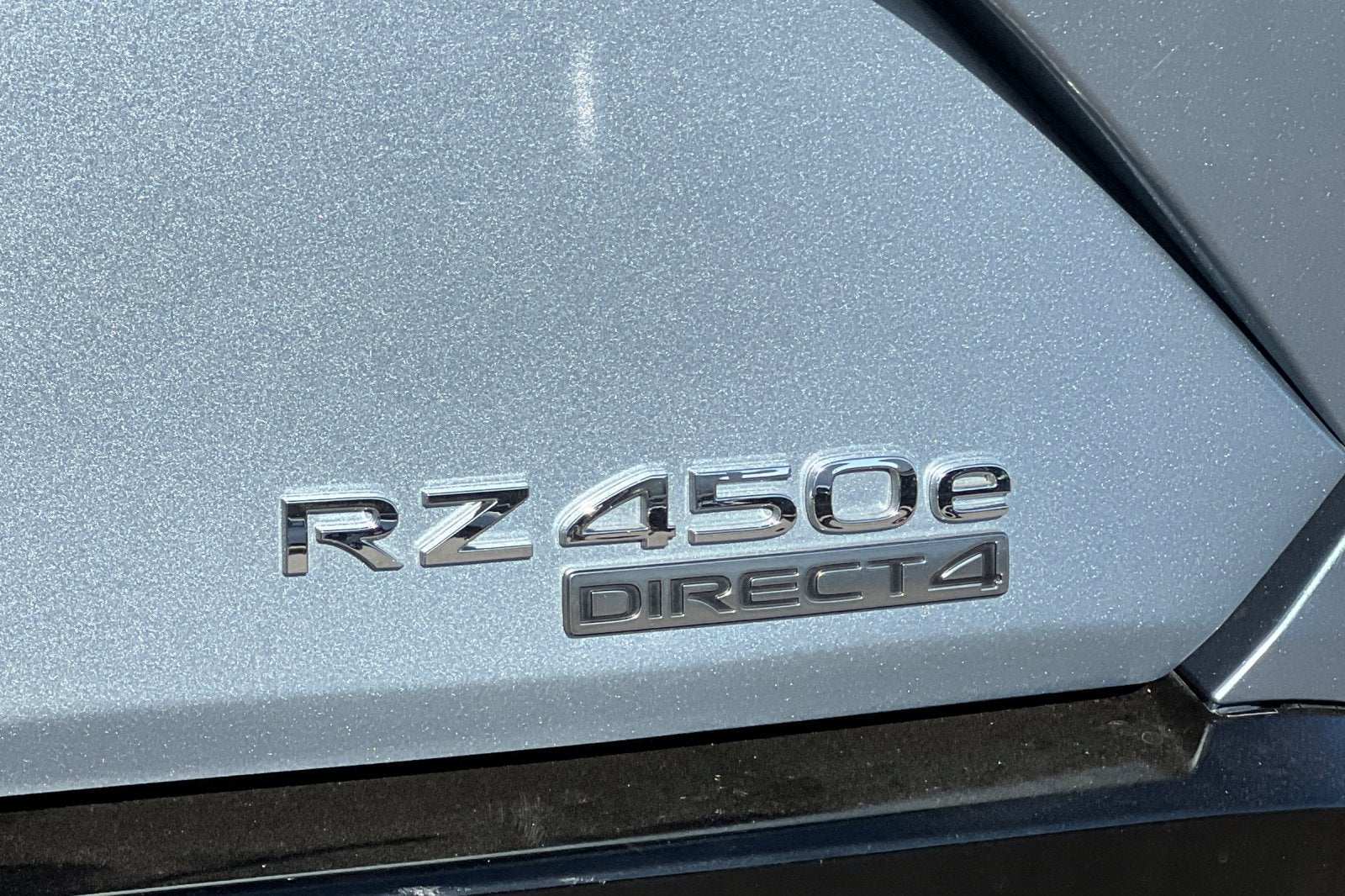 2023 Lexus RZ 450e Luxury