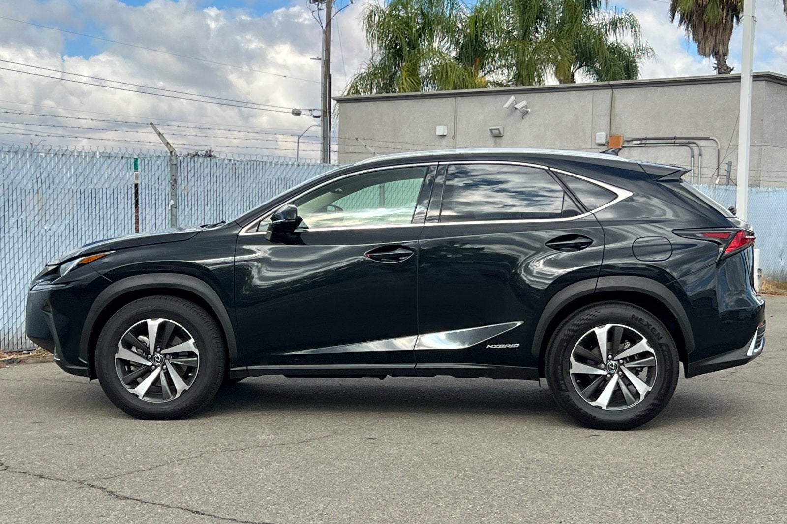 2020 Lexus NX 300h 