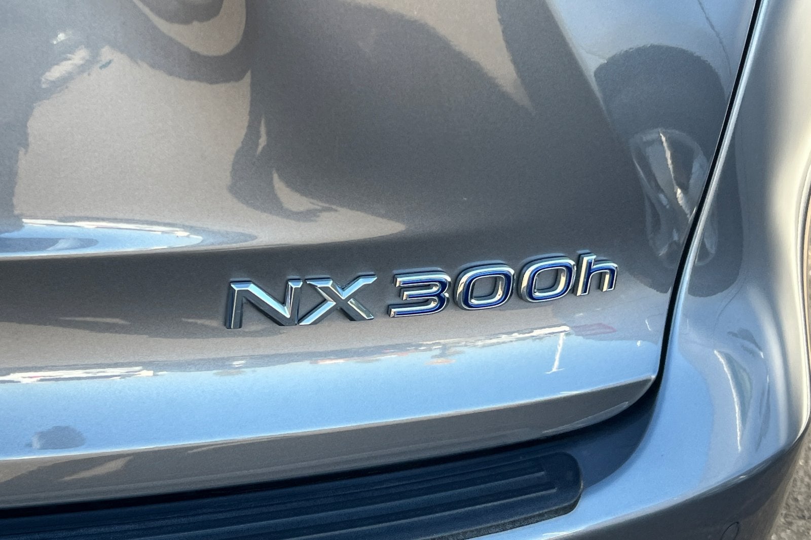 2021 Lexus NX 300h 
