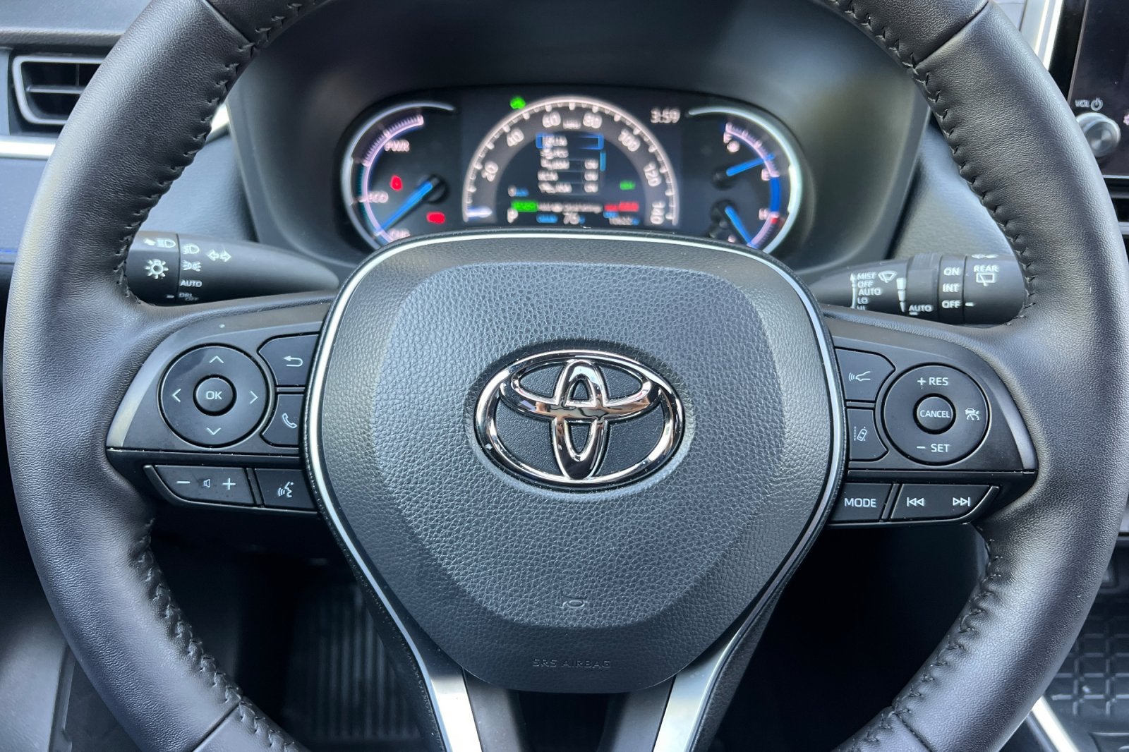 2025 Toyota RAV4 Hybrid SE
