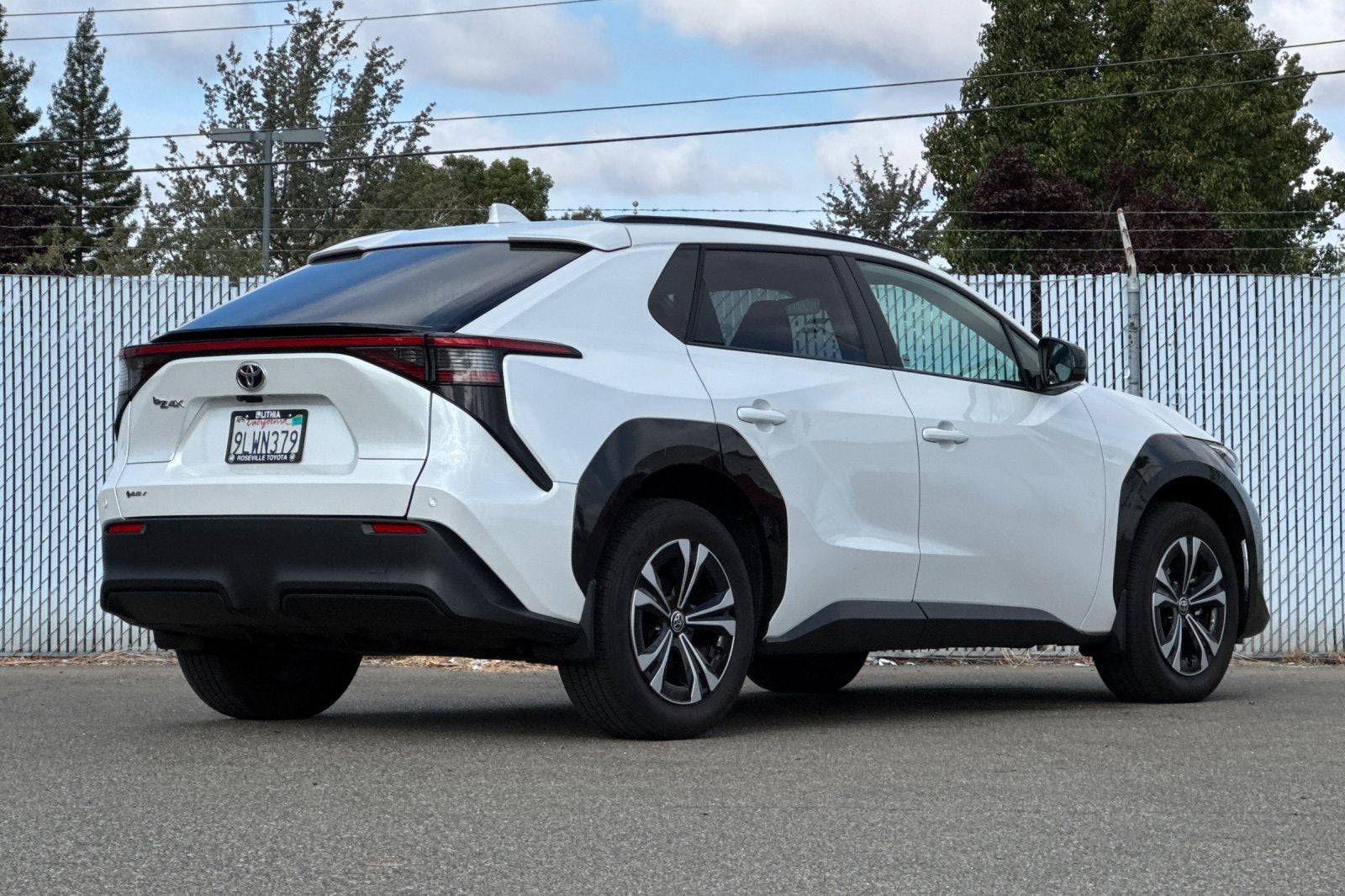 2024 Toyota bZ4X XLE