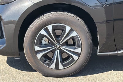 2025 Toyota bZ4X XLE