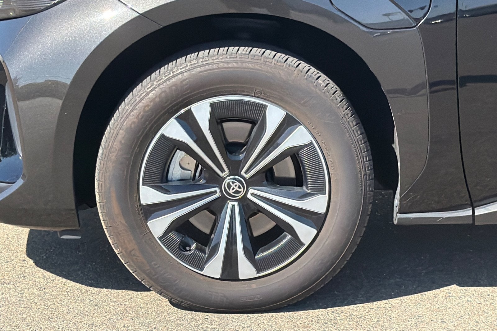 2025 Toyota bZ4X XLE