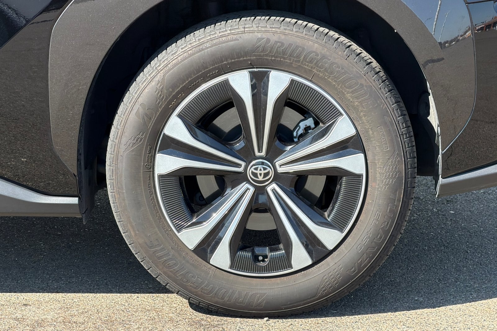 2025 Toyota bZ4X XLE
