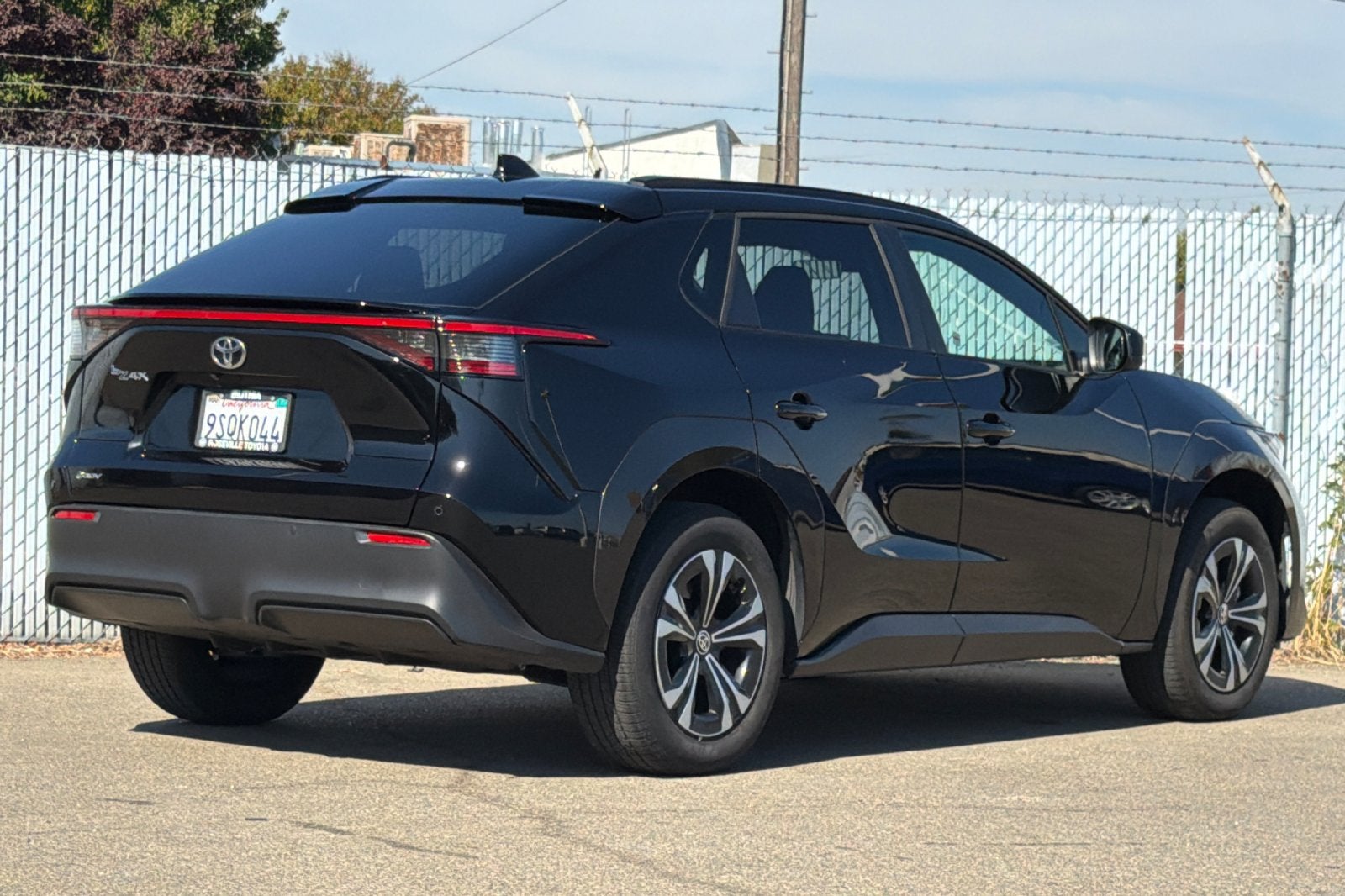 2025 Toyota bZ4X XLE