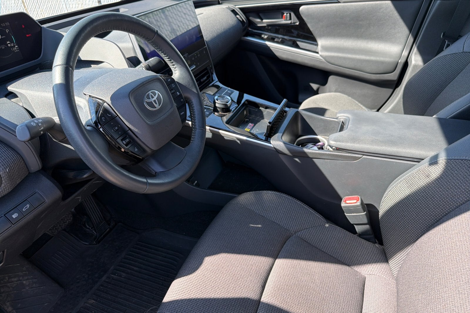 2025 Toyota bZ4X XLE