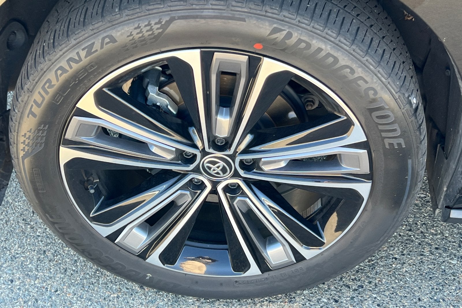 2023 Toyota bZ4X Limited