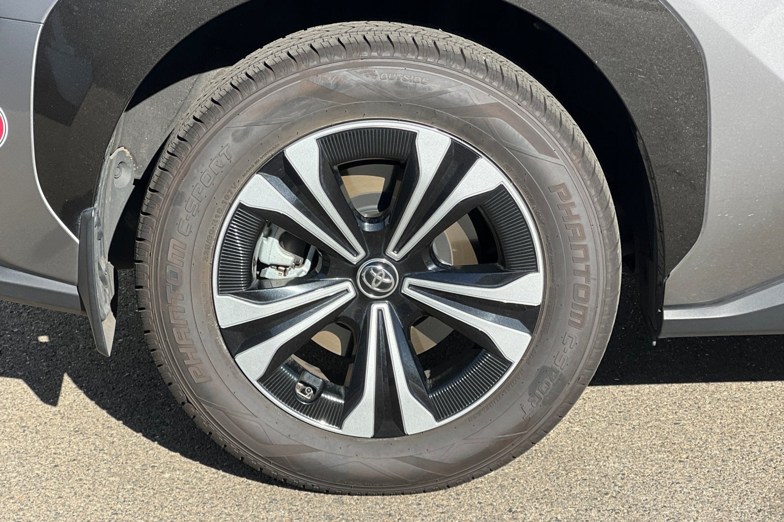 2023 Toyota bZ4X XLE
