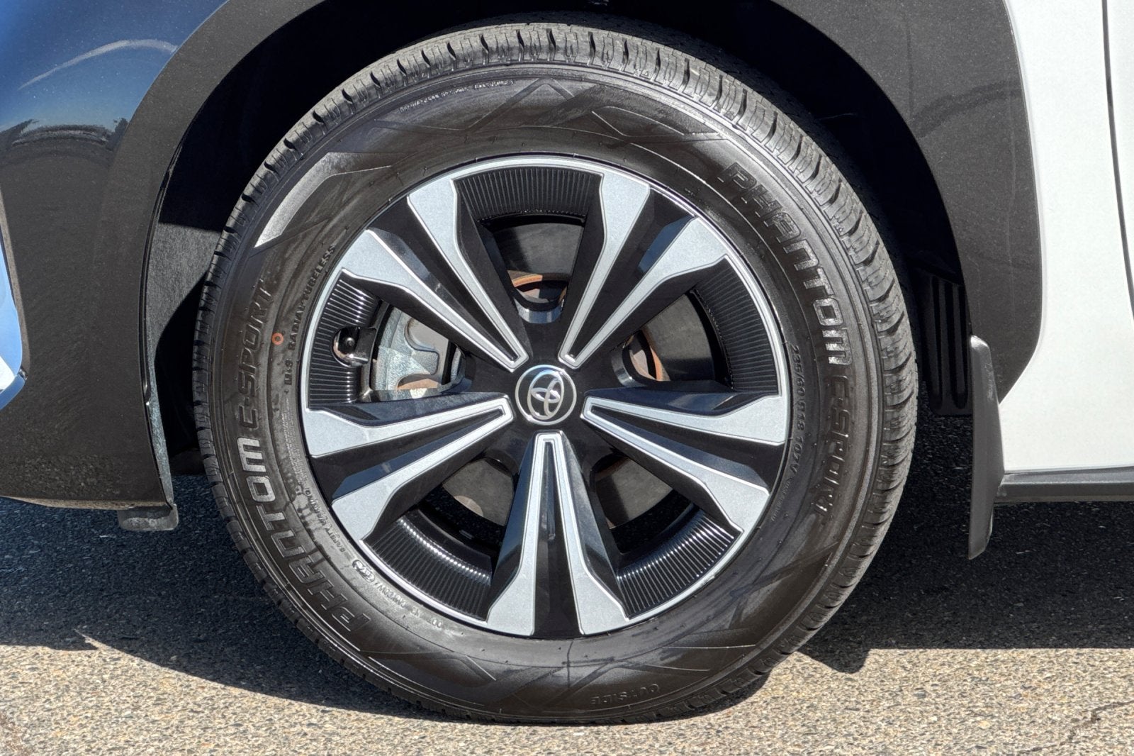 2023 Toyota bZ4X XLE