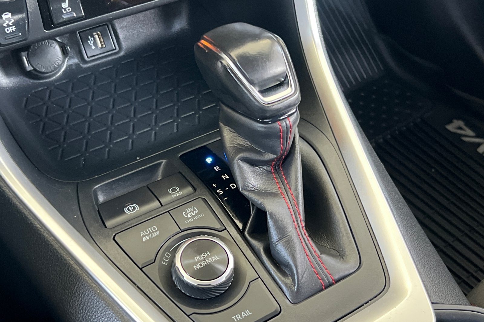 2023 Toyota RAV4 Prime SE