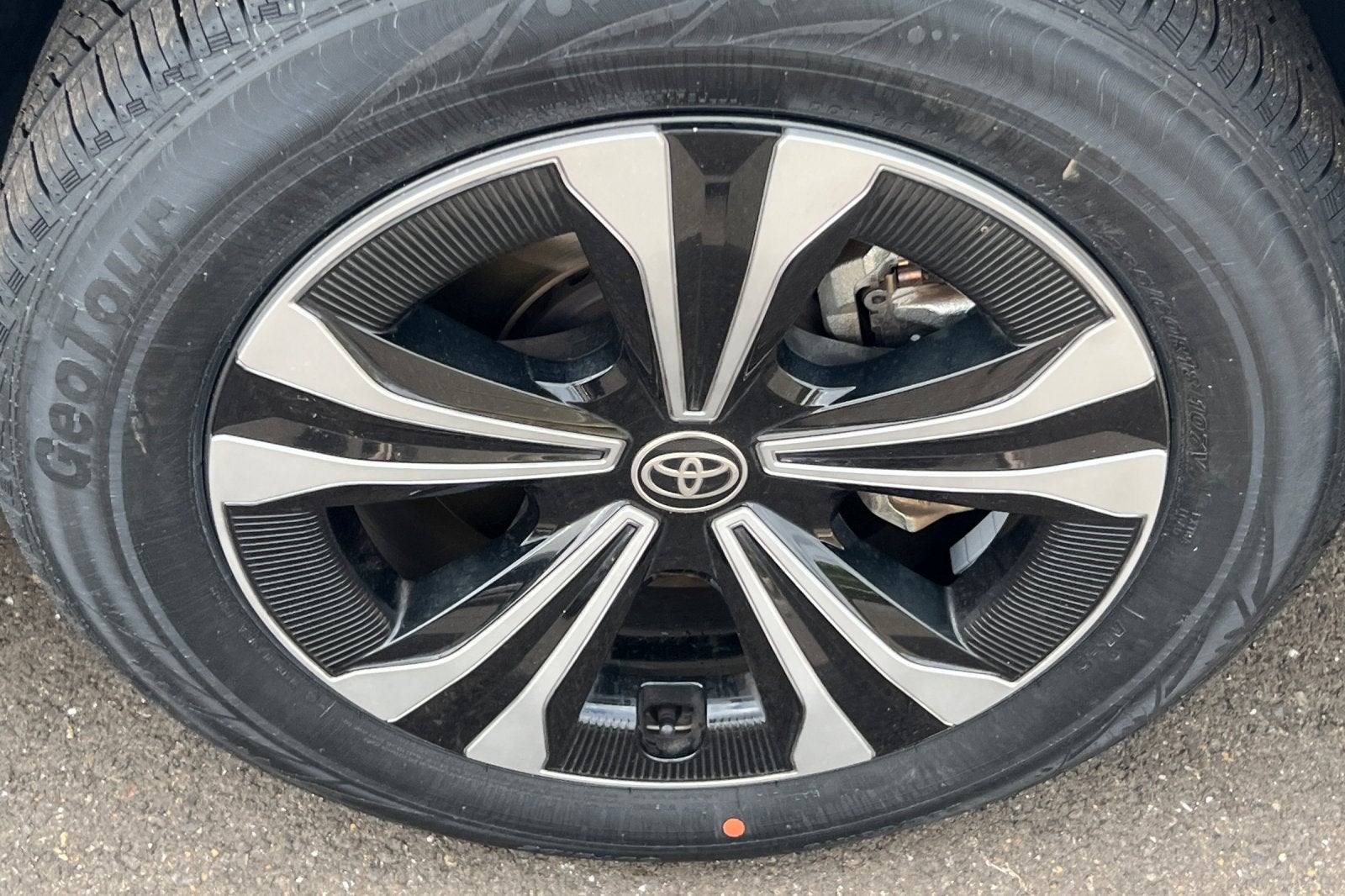 2024 Toyota bZ4X XLE