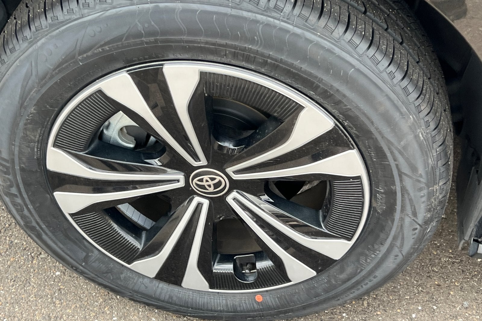 2024 Toyota bZ4X XLE