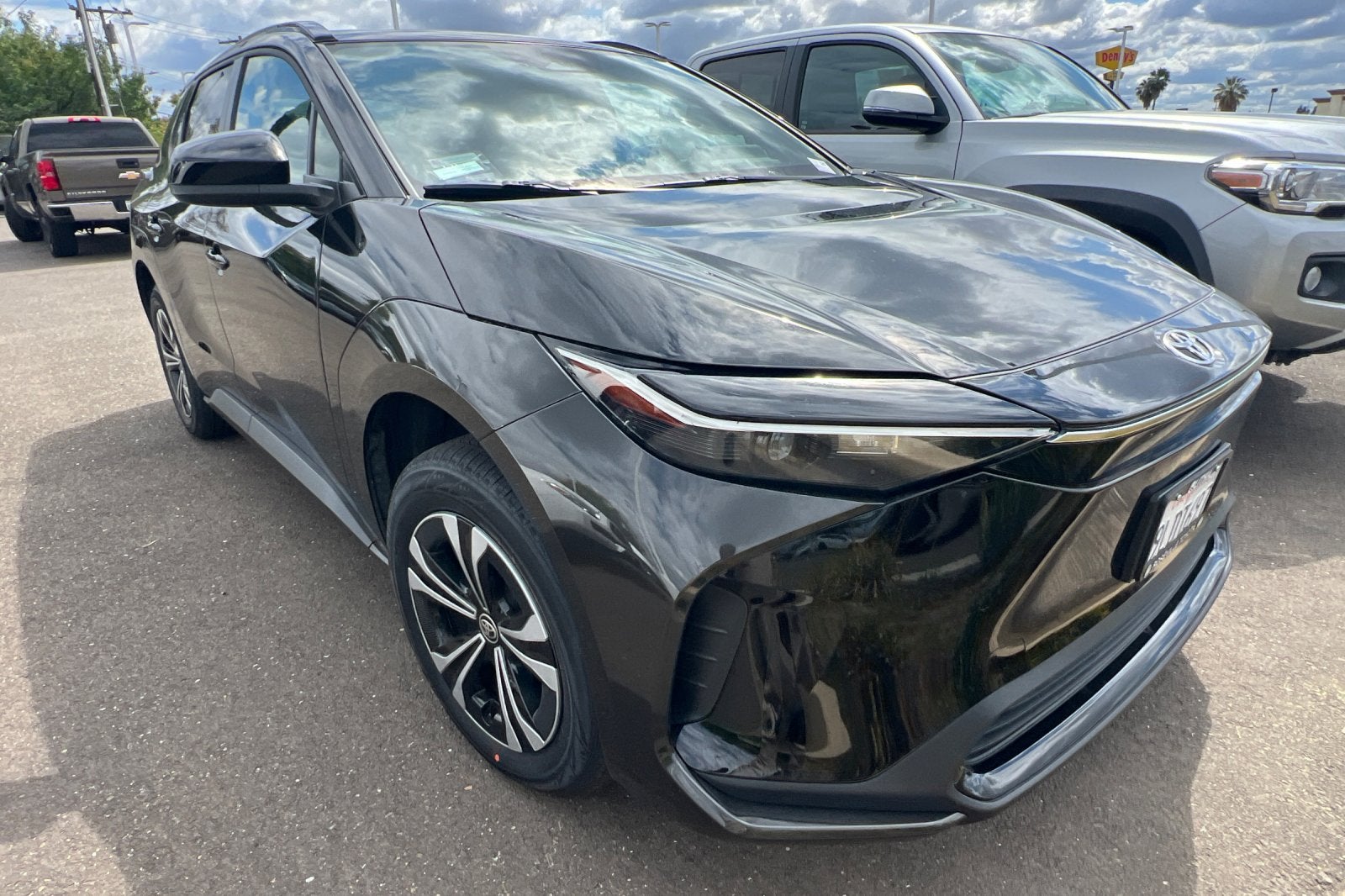 2024 Toyota bZ4X XLE