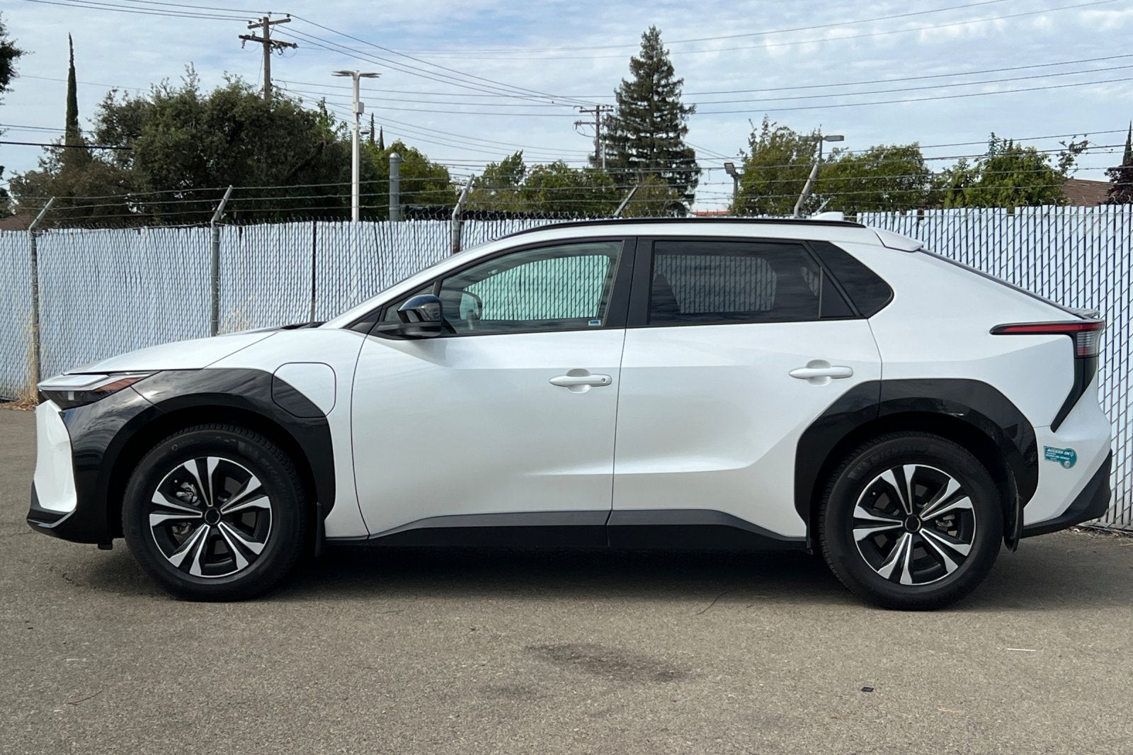2023 Toyota bZ4X XLE
