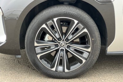 2023 Toyota bZ4X Limited