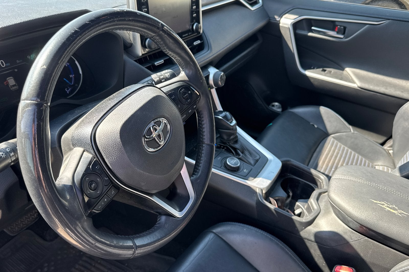 2020 Toyota RAV4 Hybrid XSE