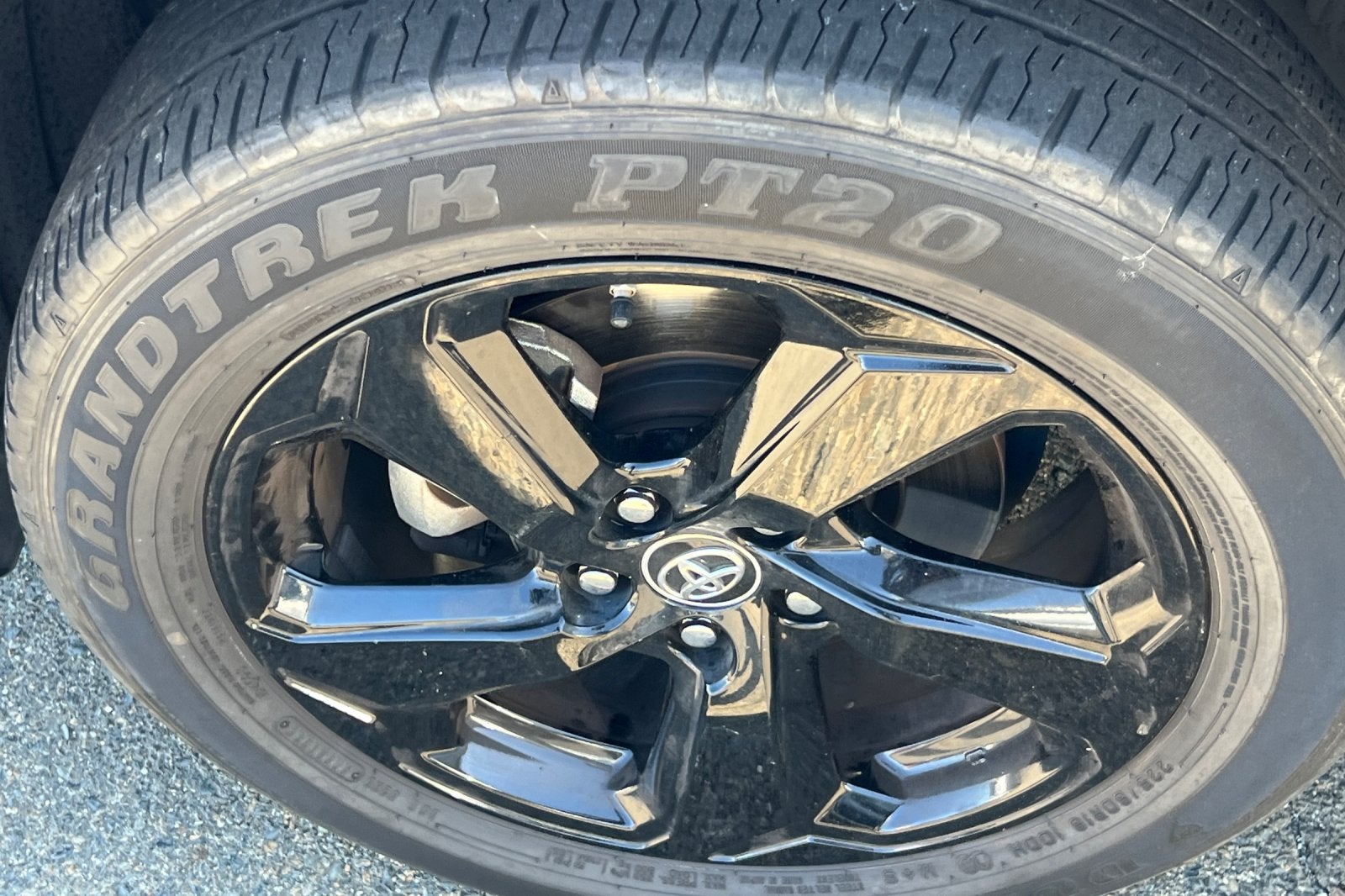 2019 Toyota RAV4 Hybrid XSE