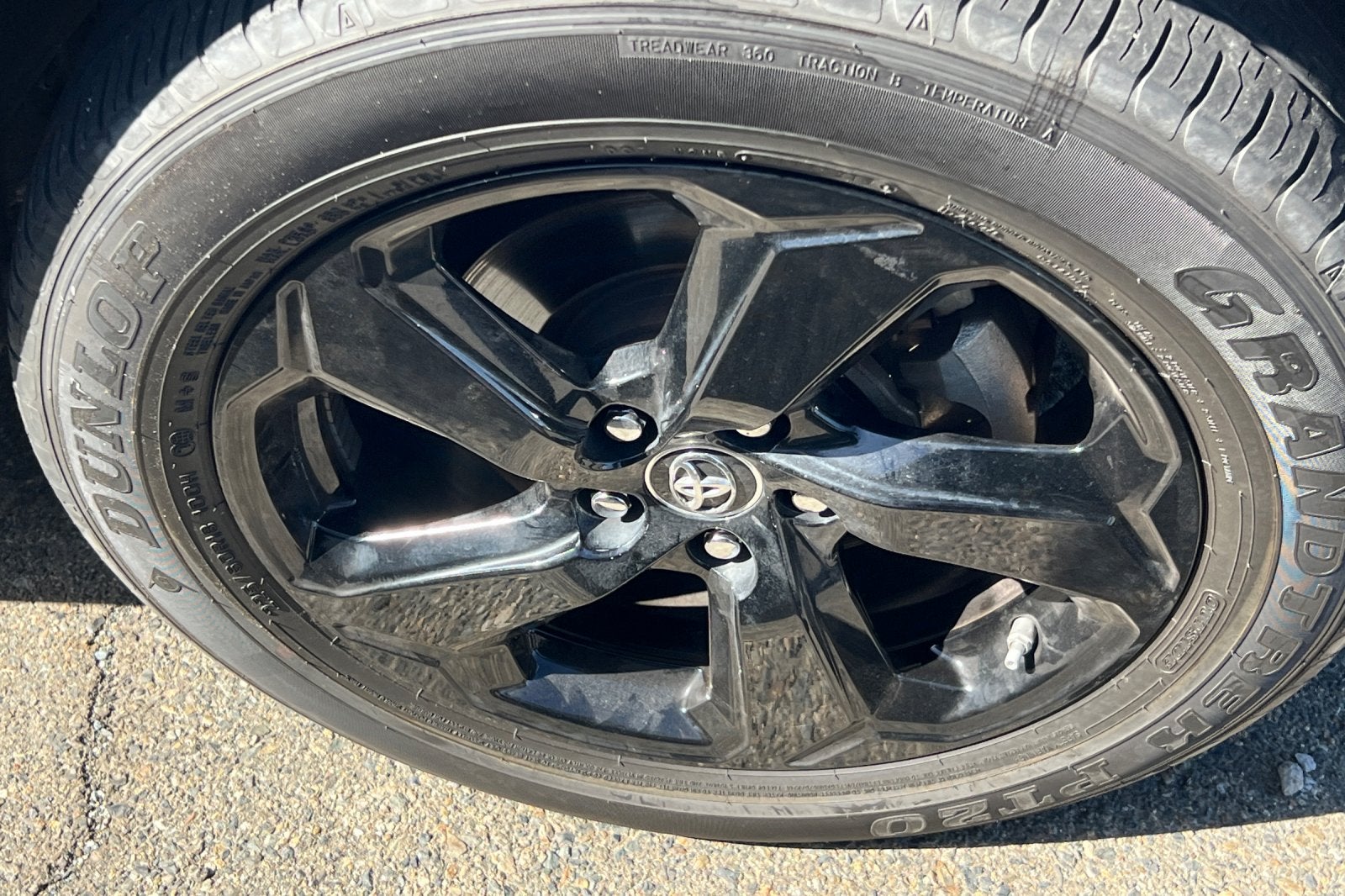 2019 Toyota RAV4 Hybrid XSE