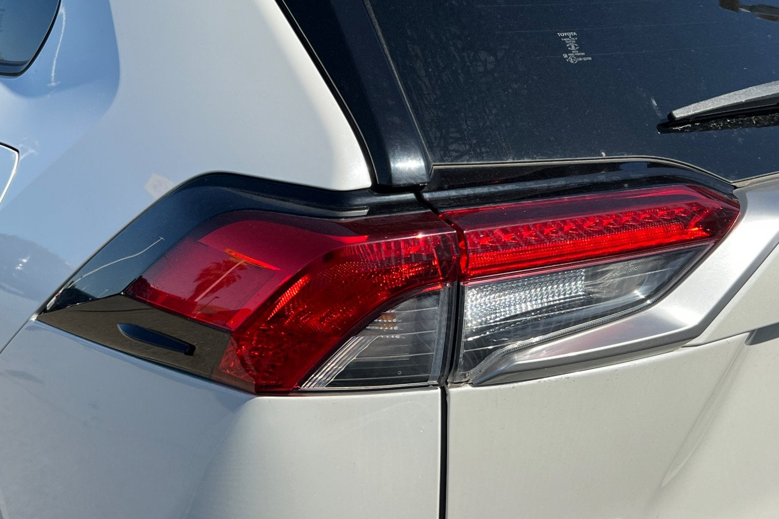 2019 Toyota RAV4 Hybrid XSE