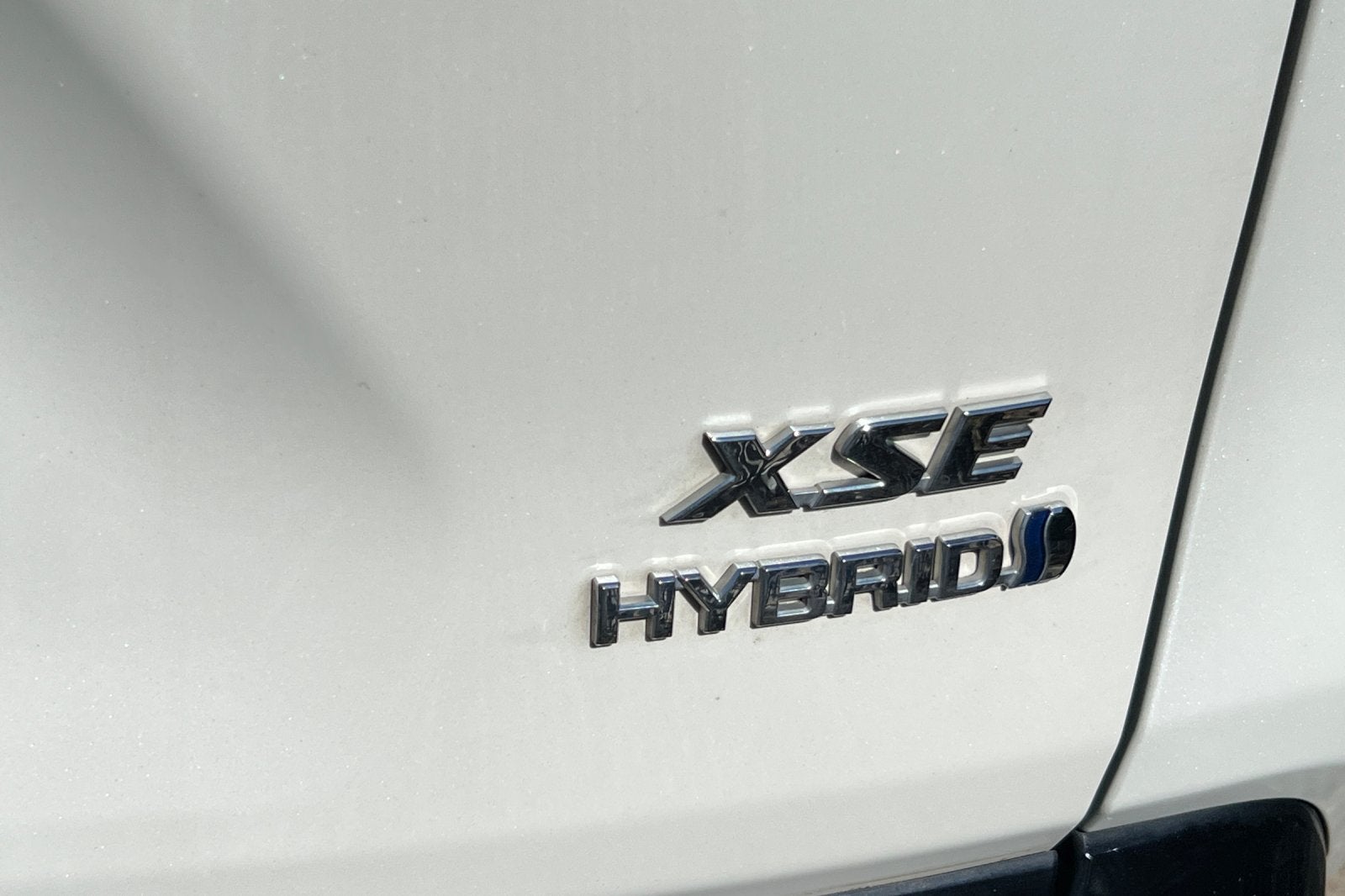 2019 Toyota RAV4 Hybrid XSE