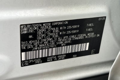 2025 Toyota RAV4 Plug-In Hybrid XSE