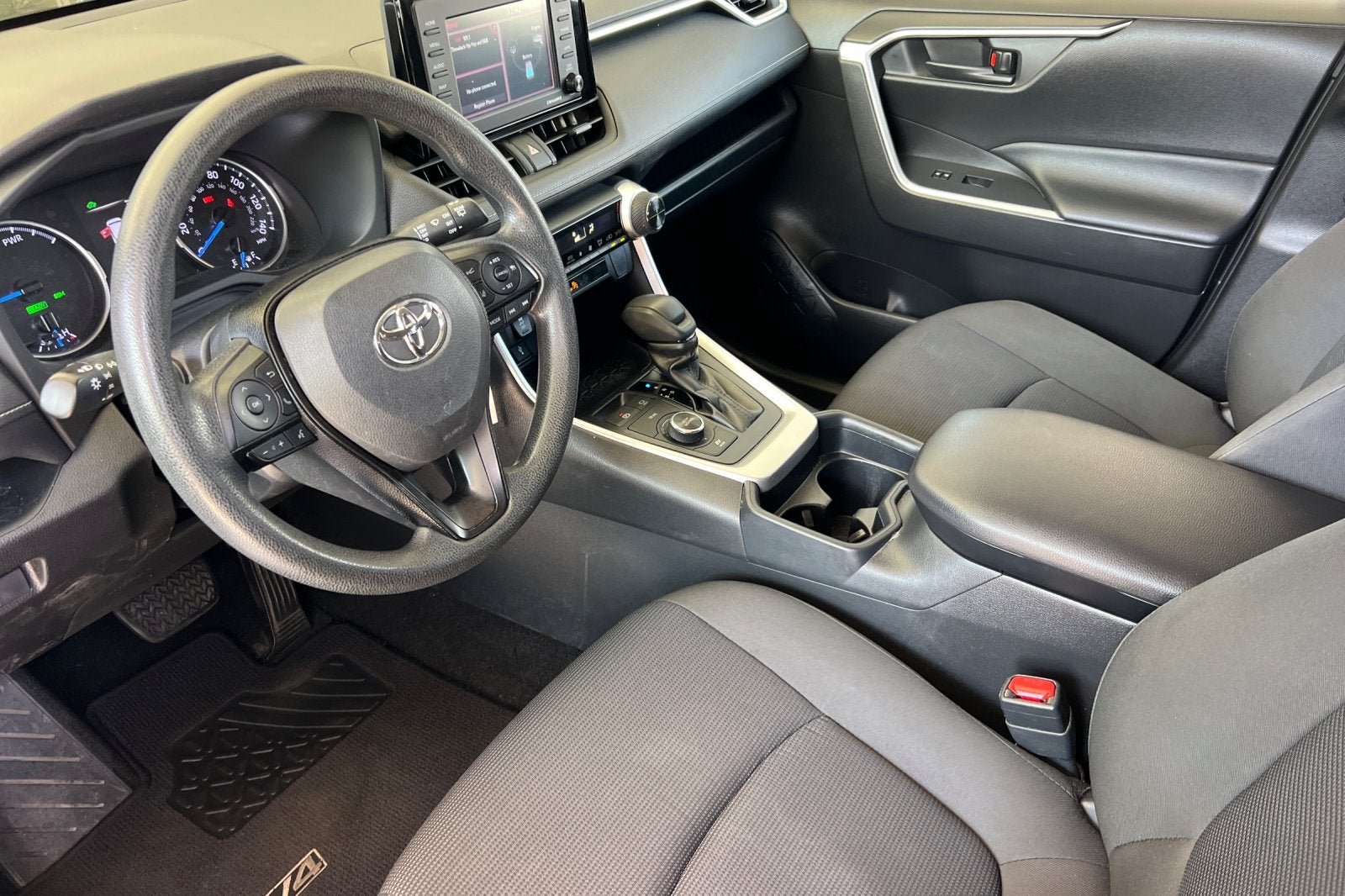 2020 Toyota RAV4 Hybrid LE