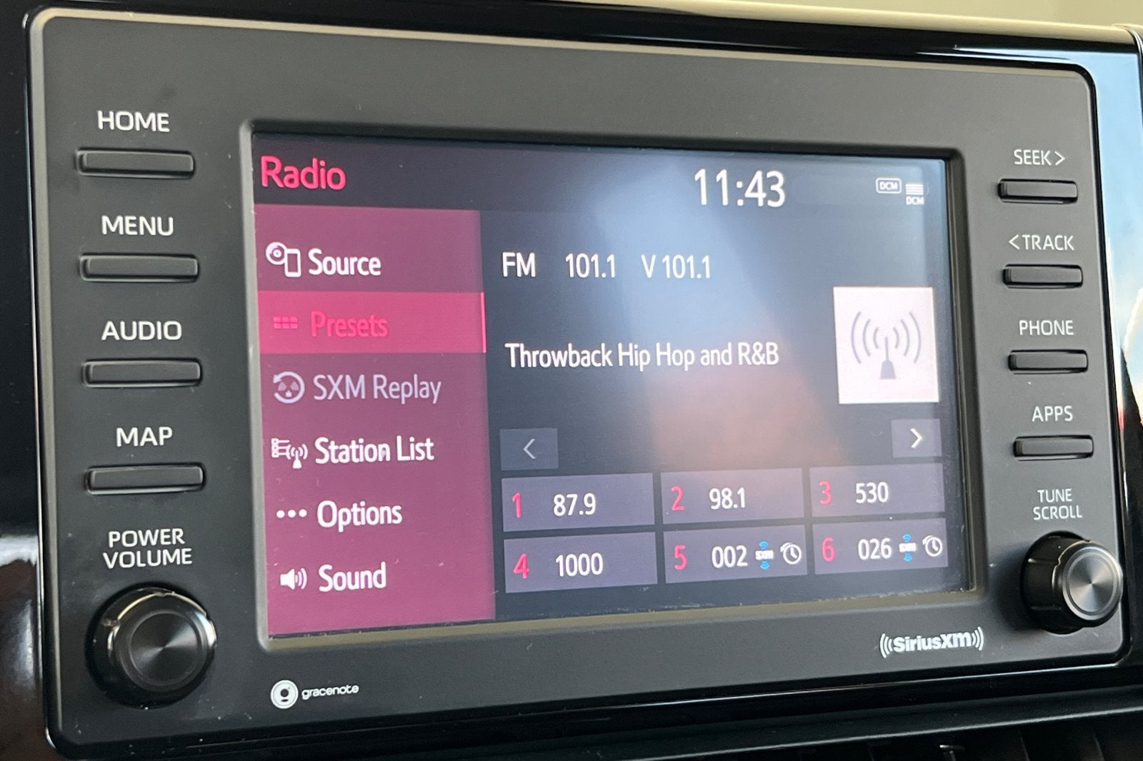 2020 Toyota RAV4 Hybrid LE
