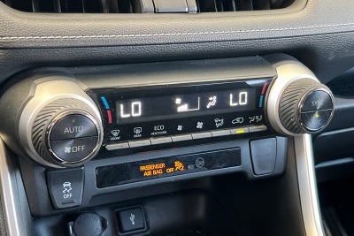 2020 Toyota RAV4 Hybrid LE