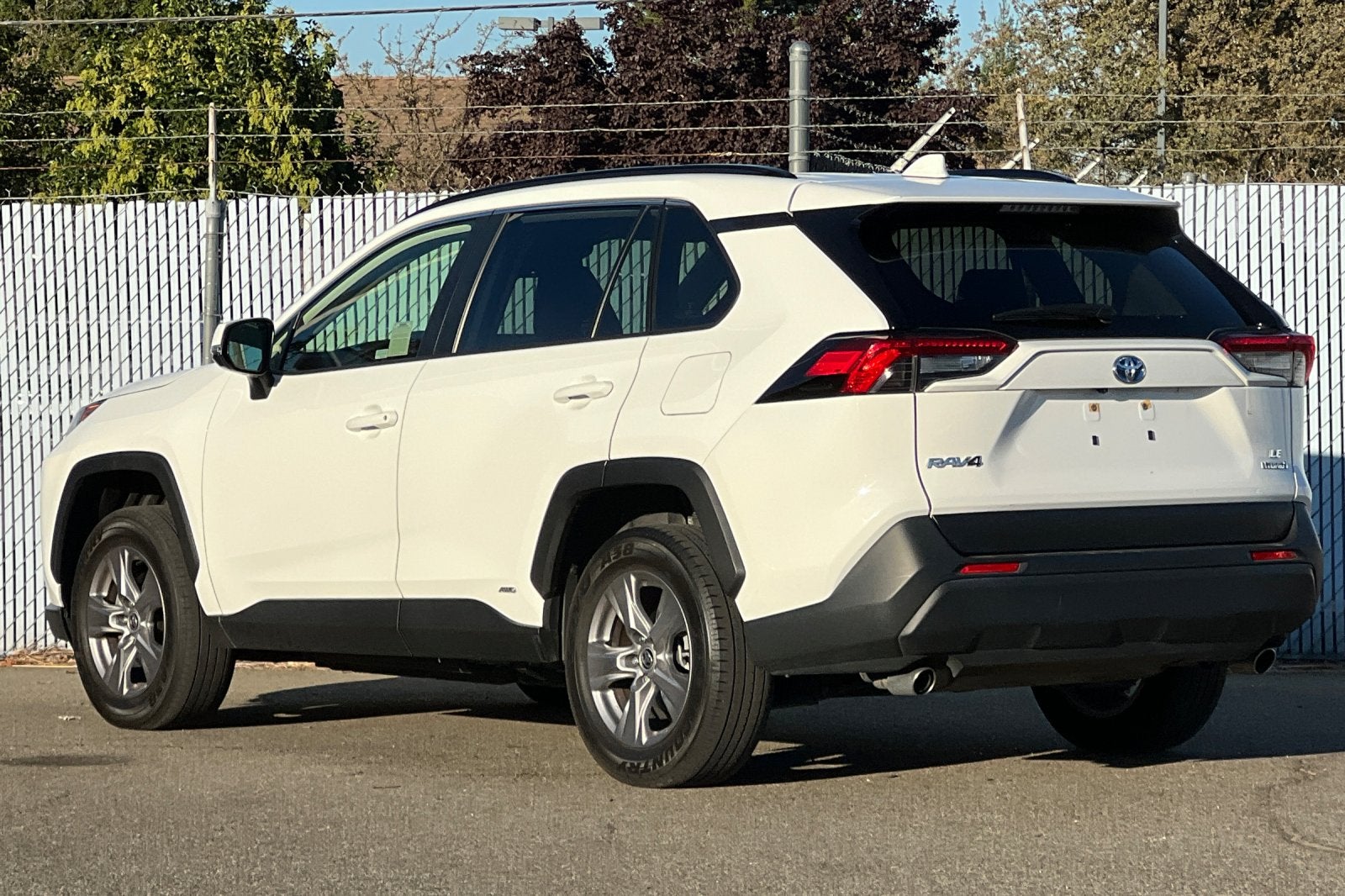 2023 Toyota RAV4 Hybrid LE