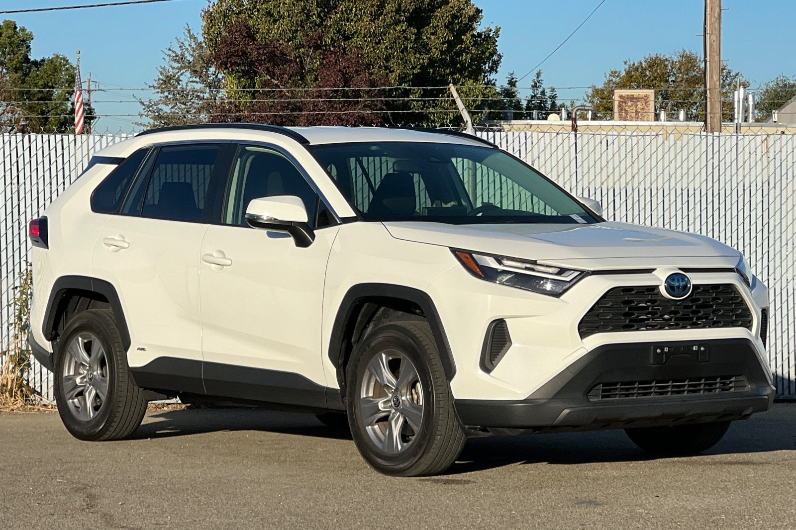 2023 Toyota RAV4 Hybrid LE