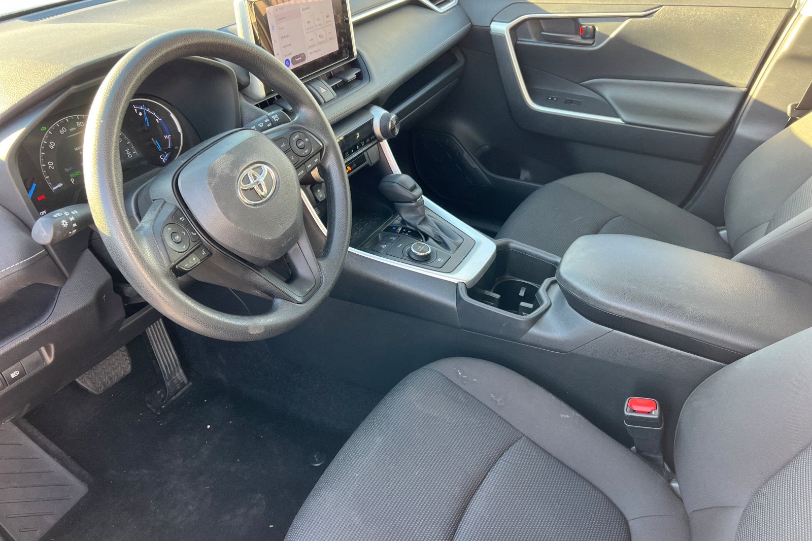 2023 Toyota RAV4 Hybrid LE