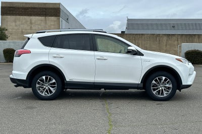 2018 Toyota RAV4 Hybrid XLE