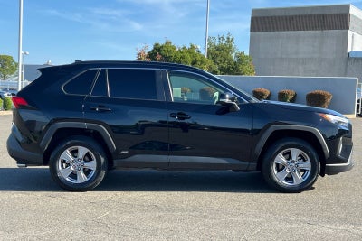2022 Toyota RAV4 Hybrid XLE