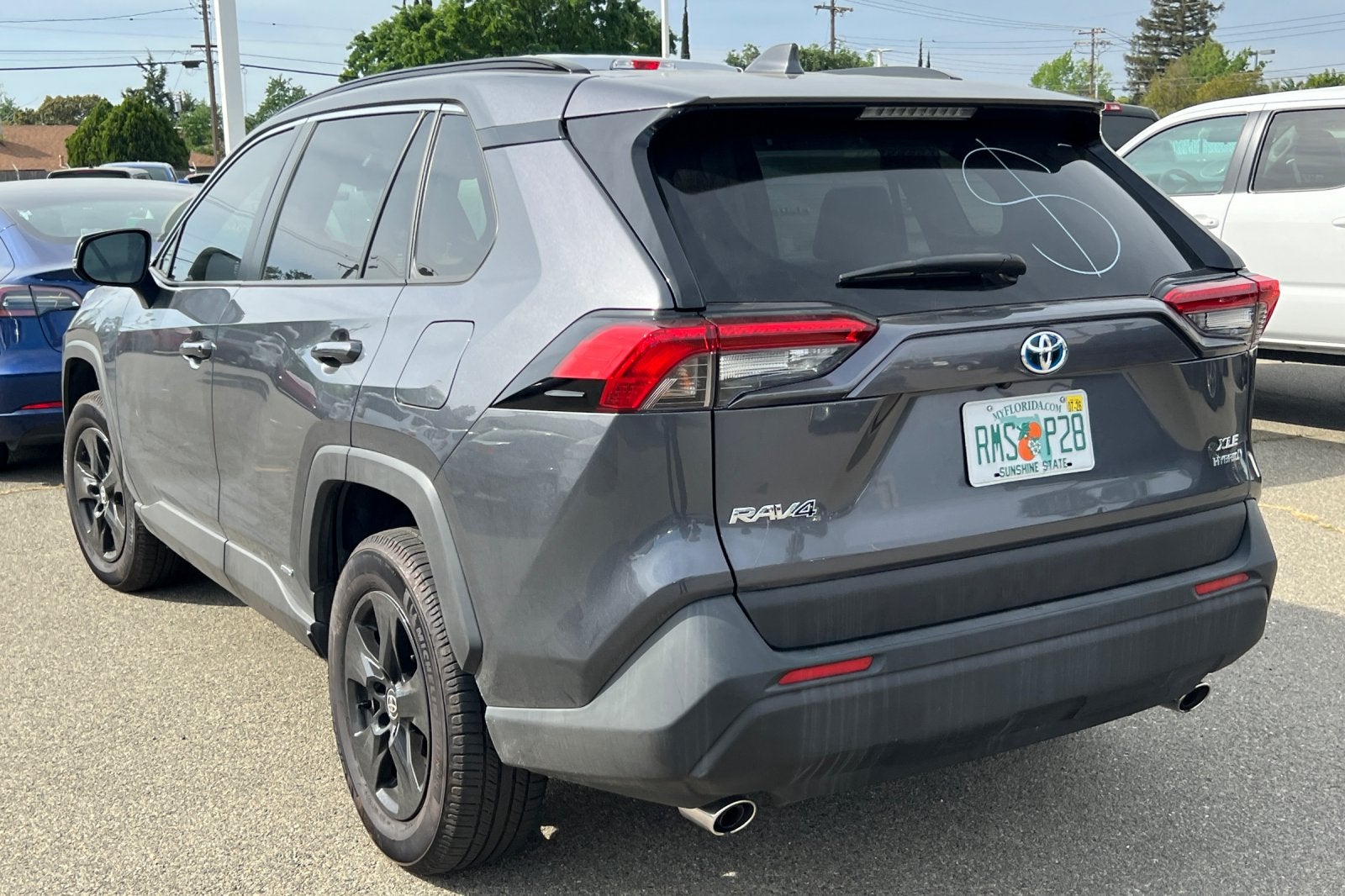2024 Toyota RAV4 Hybrid XLE
