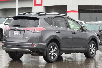 2017 Toyota RAV4 XLE